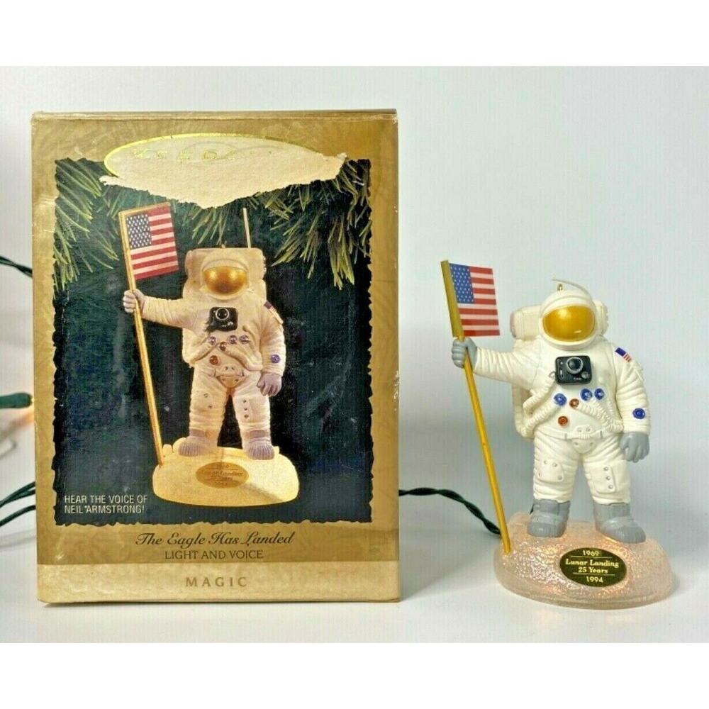 1994 Hallmark The Eagle Has Landed Light And Voice Ornament U35